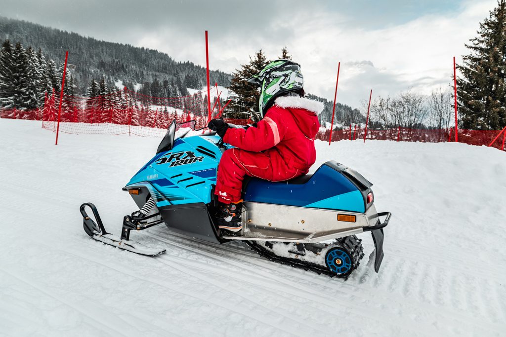 Electric snowmobile for children Combloux