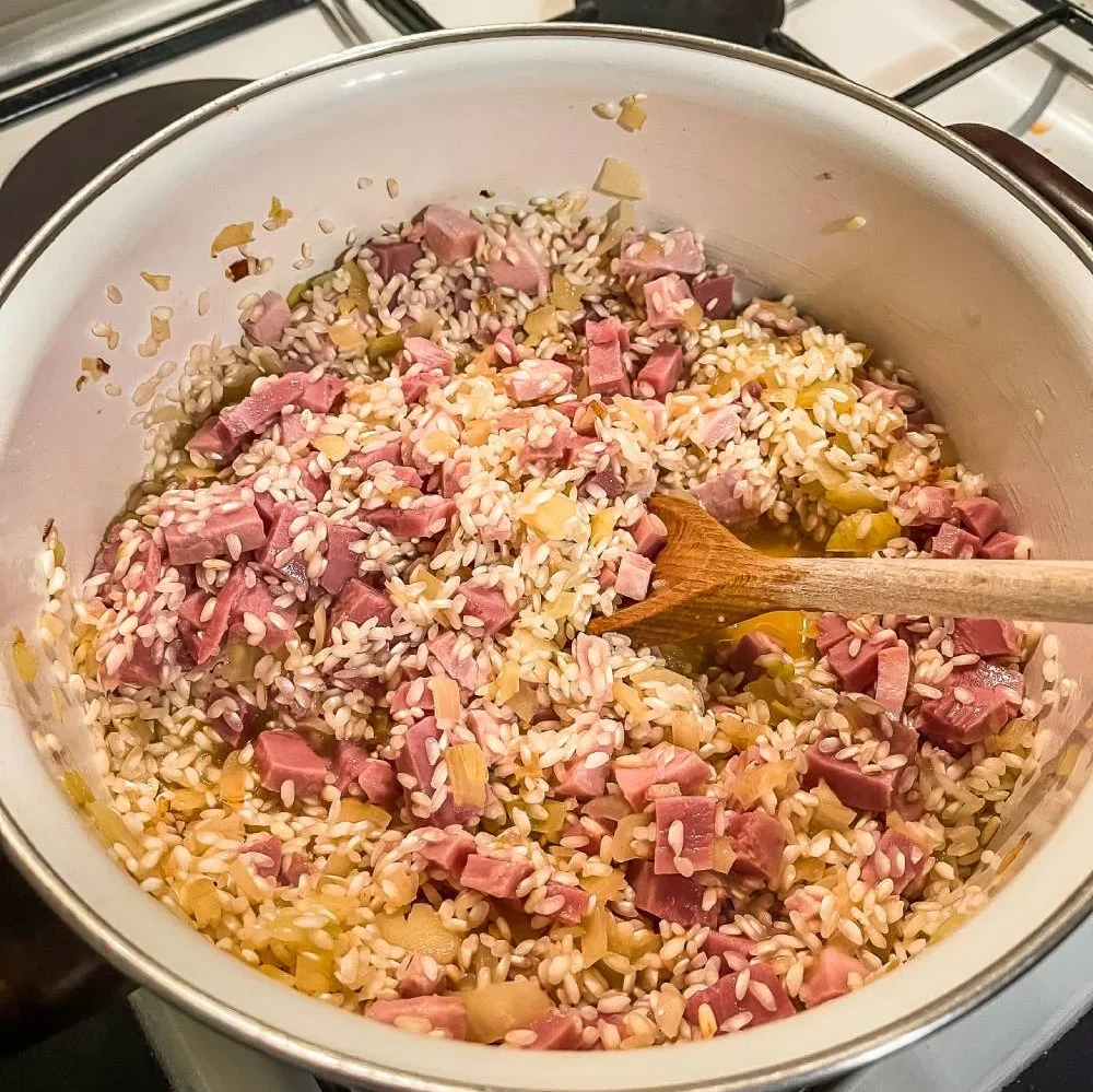 raclette style risotto preparation