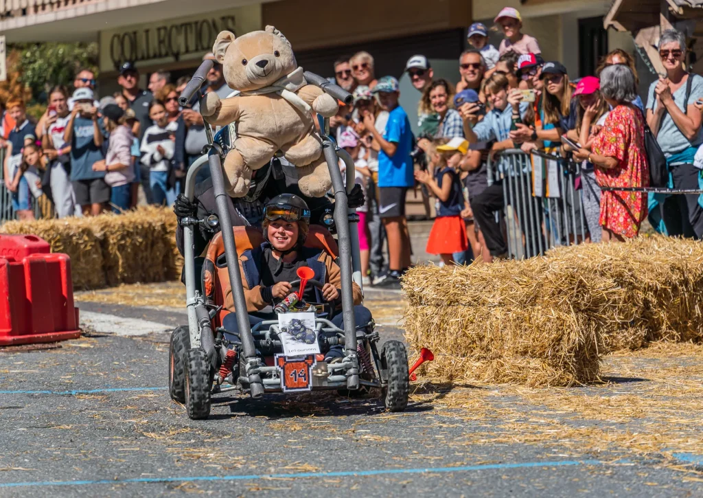 photo equipage et leur caisse a savon - loups du volant combloux 5