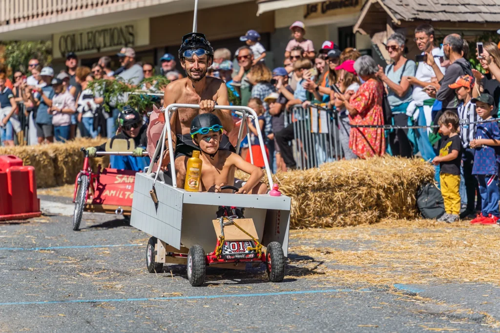 photo equipage et leur caisse a savon - loups du volant combloux 4