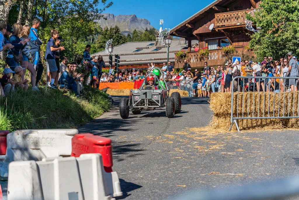 photo equipage et leur caisse a savon - loups du volant combloux 6