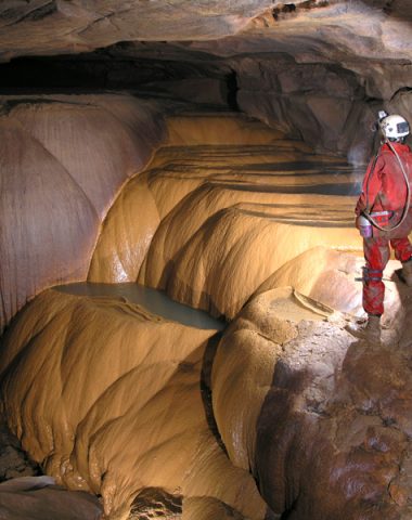 Espeleología cerca de Combloux