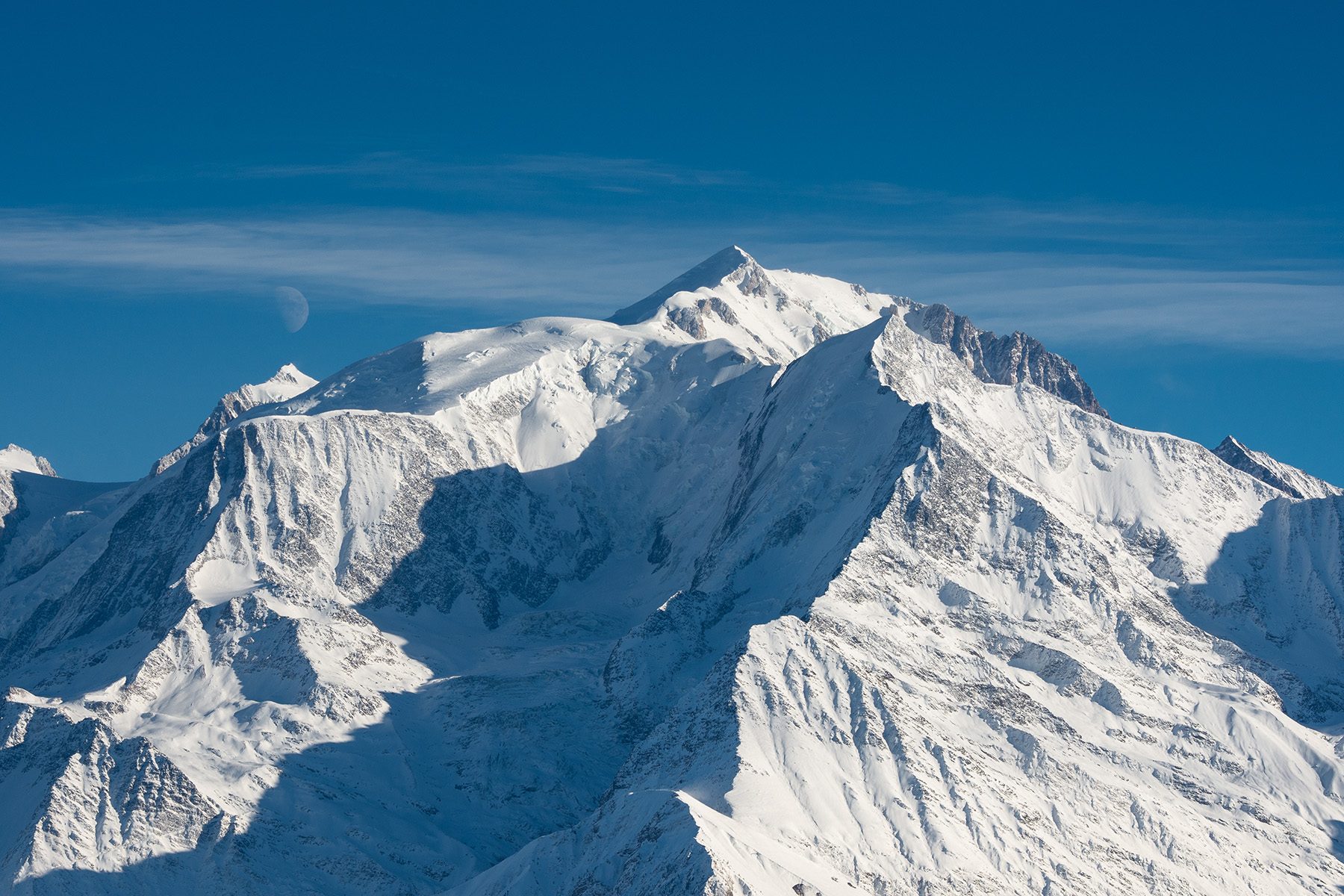 Summit of Mont-Blanc seen from Combloux