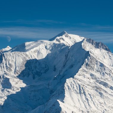 Summit of Mont-Blanc seen from Combloux