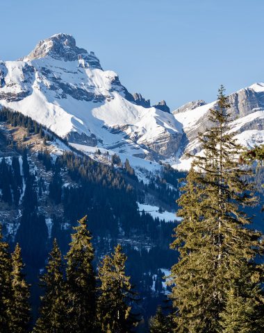 La Pointe Percée dans les Aravis vu depuis Combloux