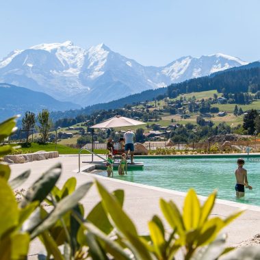 plan eau biotope combloux rhodo mont blanc baigneurs ciel bleu