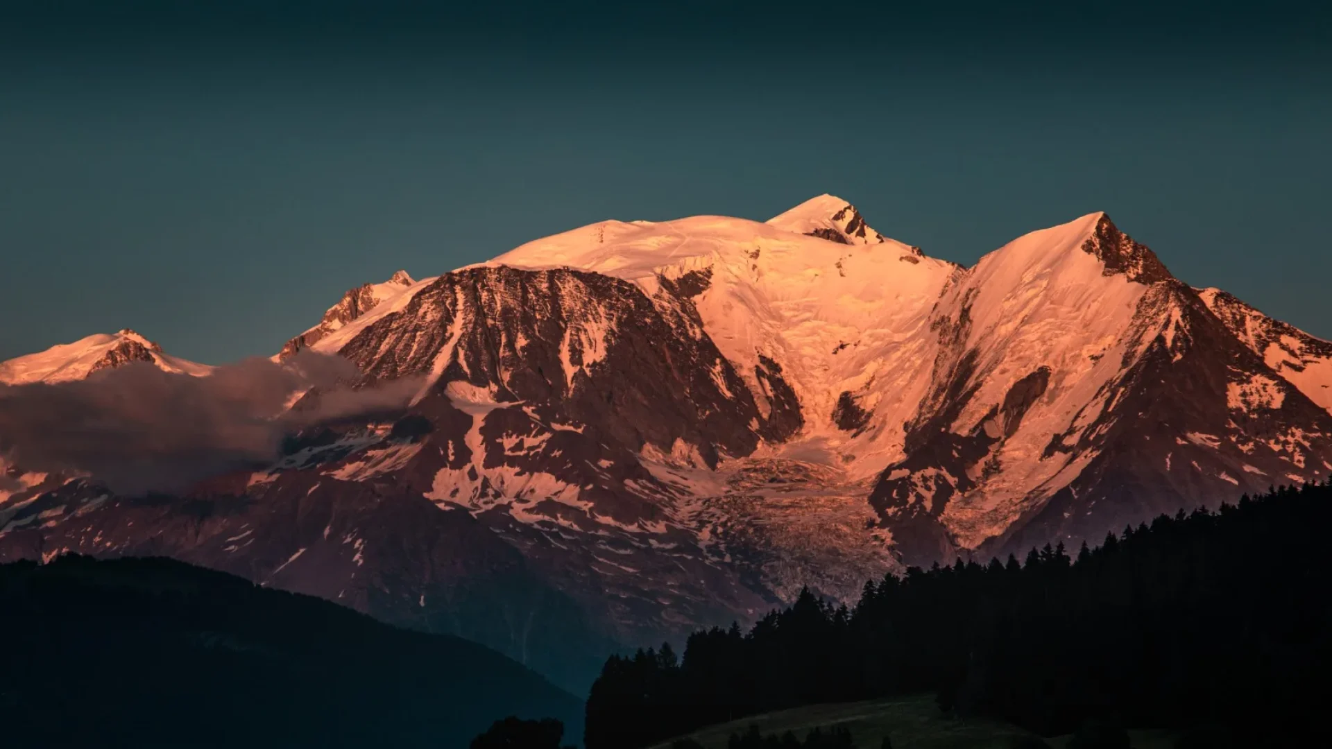 puesta de sol del mont blanc desde combloux