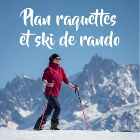 Cubierta de mapas de esquí de travesía y raquetas de nieve en Combloux