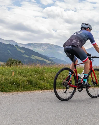 Cet été, en selle pour les cols mythiques de Haute-Savoie !