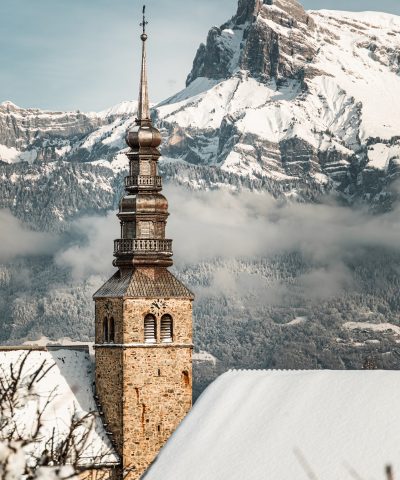 Eglise vue Fiz neige Combloux