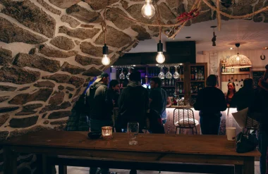 On a testé pour vous : Le Dévers, le bar à l’esprit montagnard