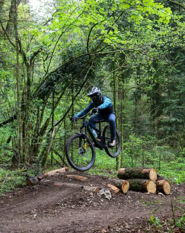 Enduro mountain bike course on the trails of the Mont-Blanc region
