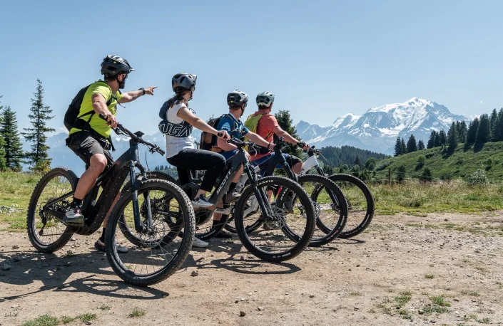 J’ai osé le VTT électrique en montagne à Combloux avec Level Up Vélo