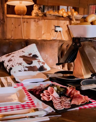 Table laid with a raclette in the restaurant